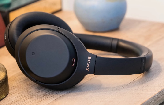 Sony WH-XB910N Maroc vs. Other Headphones